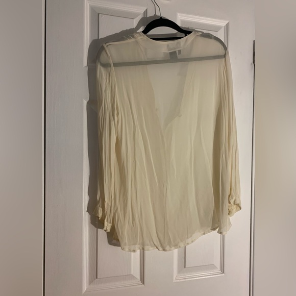 DKNY sheer cream blouse. Size M - Picture 5 of 5